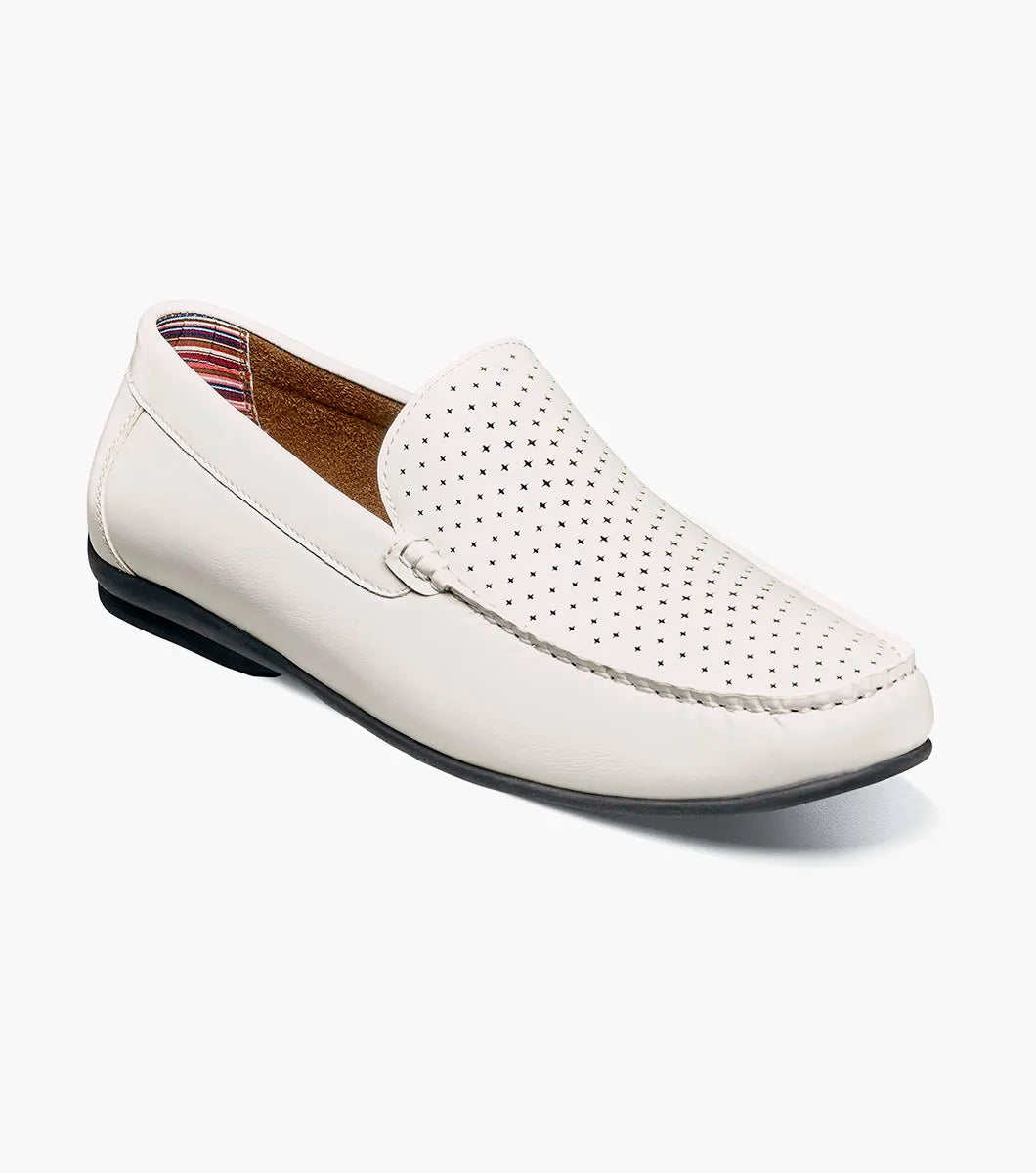 White,7,M (D - medium)